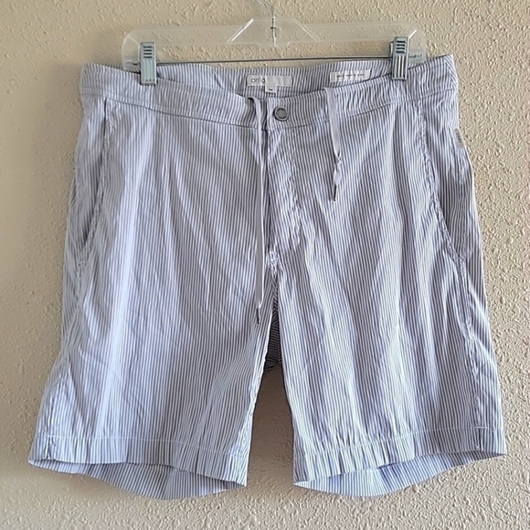 𝅺ONIA Shorts - Picture 1 of 4